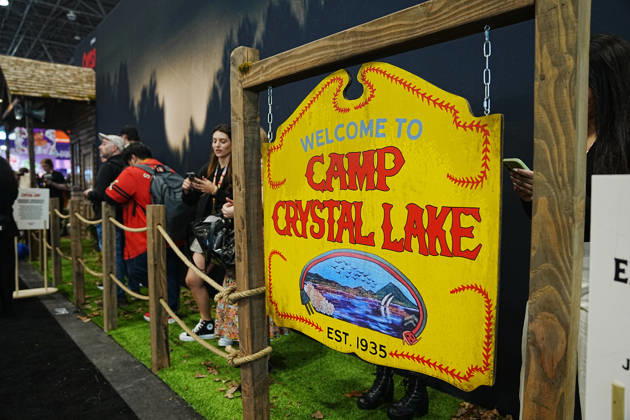 October 8, 2026, New York, New York, USA: Universal Peacock hosts a Camp Crystal Lake experience at the 2026 New York Comic Con at the Javits Center on October 8, 2026 in New York. Crystal Lake premieres on Peacock on October 15. The series is a prequel to the Friday the 13th franchise. New York USA - ZUMAb148 20261008_zap_b148_032 Copyright: xBryanxSmithx