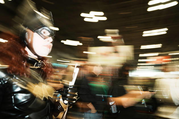 October 8, 2026, New York, New York, USA: A woman in Batwoman cosplay 2026 New York Comic Con at the Javits Center on October 8, 2026 in New York. New York USA  - ZUMAb148 20261008_zap_b148_051 Copyright: xBryanxSmithx