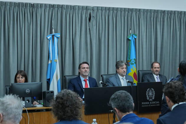 Closing arguments begin in the Maradona s death in Argentina SAN ISIDRO, ARGENTINA - OCTOBER 8: Prosecutors and plaintiff attorneys present their closing arguments before Oral Criminal Court No. 7 in San Isidro, Argentina on October 8, 2026. The trial has entered its final stage, with the accusing parties seeking severe penalties against seven medical professionals charged with homicide with eventual intent over allegations of negligent and indifferent medical care that contributed to Maradona’s death. Luciano Gonzalez Anadolu San Isidro Argentina. Editorial use only. Please get in touch for any other usage.  Copyright: x2026xAnadoluxLucianoxGonzalezx