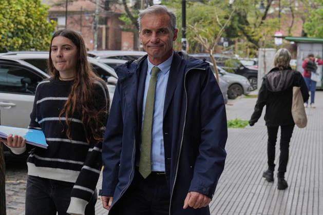 Closing arguments begin in the Maradona s death in Argentina SAN ISIDRO, ARGENTINA - OCTOBER 8: Lawyer of Jana Maradona (R) arrives at courthouse as prosecutors and plaintiff attorneys present their closing arguments before Oral Criminal Court No. 7 in San Isidro, Argentina on October 8, 2026. The trial has entered its final stage, with the accusing parties seeking severe penalties against seven medical professionals charged with homicide with eventual intent over allegations of negligent and indifferent medical care that contributed to Maradona’s death. Luciano Gonzalez Anadolu San Isidro Argentina. Editorial use only. Please get in touch for any other usage.  Copyright: x2026xAnadoluxLucianoxGonzalezx