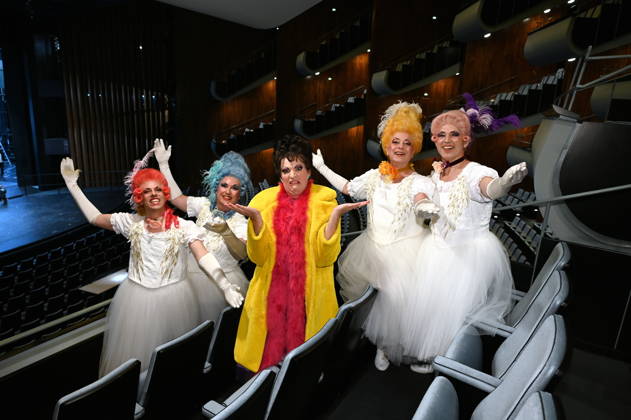 Cast of *Trude m* and the Divertissementchen. It is staged annually by the Cäcilia Wolkenburg Theater Group at the Cologne Men’s Choral Society (KMGV). All performers on stage do so on a volunteer basis. The 2027 program is titled Wat e Thiater and is a tribute to the unforgettable Trude Herr, as well as a celebration o