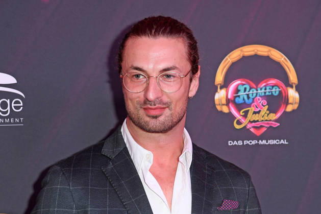 Nicolas Puschmann at the JULIA musical premiere at the Stage Palladium Theater in Stuttgart on October 8, 2026