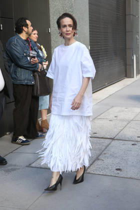 October 8, 2026, New York, New York, USA: SARAH PAULSON arrives at ABC Studios New York USA  - ZUMAh16_ 20261008_zaf_h16_056 Copyright: xDanxHerrickx