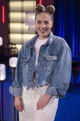 LaFee during the taping of the WDR talk show Kölner Treff at WDR Studio BS 3 in Cologne, October 8, 2026 Foto:xR.xSchmiegeltx xFuturexImagex koelner_treff0810_6019