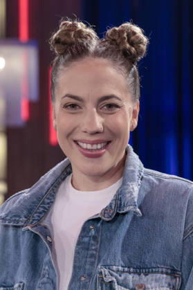 LaFee during the taping of the WDR talk show Kölner Treff at WDR Studio BS 3 in Cologne, October 8, 2026 Foto:xR.xSchmiegeltx xFuturexImagex koelner_treff0810_6021
