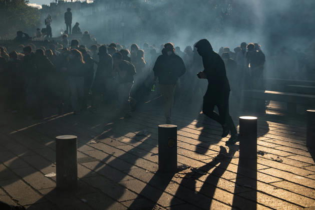 High School And University Student Protest - Paris High school students struggle to breathe amid tear gas during a protest at Place de la Bastille in Paris, France on October 8, 2026. Photo by Fabrice Sapte ABACAPRESS.COM Paris France  Copyright: xSaptexFabrice ABACAx