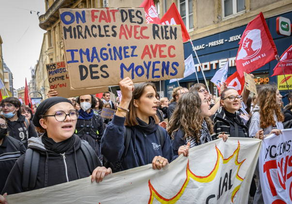 October 8, 2026, Lorraine, Metz: On Thursday, as in the rest of France, several hundred students protested in downtown Metz for better conditions in schools. bub