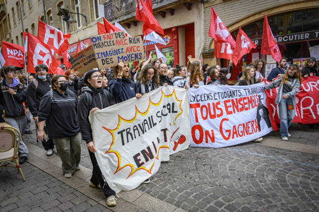 October 8, 2026, Lorraine, Metz: On Thursday, as in the rest of France, several hundred students protested in downtown Metz for better conditions in schools. bub