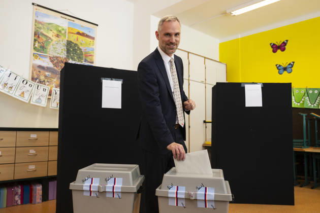 The two-day elections to municipal assemblies started in the Czech Republic together with the first round of the elections to one-third of the Senate, on October 9, 2026. On the photo votes Zdenek Hrib, chairman of the Czech Pirate Party (Pirates), in Prague, Czech Republic. (CTKxPhoto MichalxKamaryt) CTKPhotoP2026100904998  CTKPhotoP2026100904998