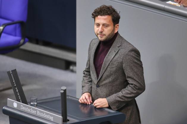 Berlin, Germany, October 9, 2026 German Bundestag 100th Session of the Bundestag Felix Banaszak, The Greens Copyright: xdtsxNachrichtenagenturx dts_137847