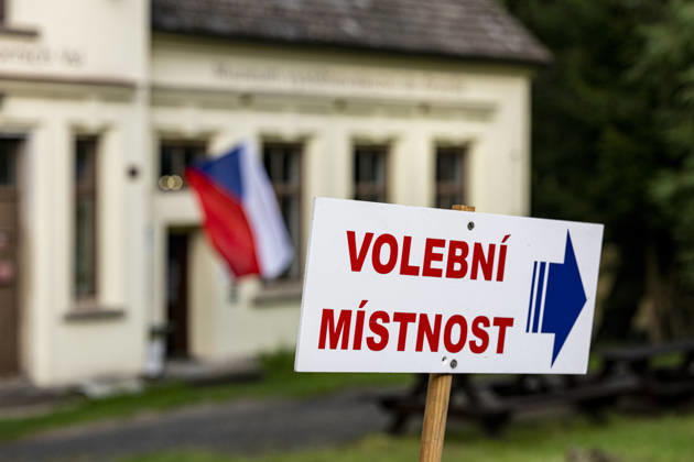 The two-day elections to municipal assemblies started in the Czech Republic together with the first round of the elections to one-third of the Senate, on October 9, 2026. On the photo a polling place in new electoral district in Ralsko-Nahlov. (CTKxPhoto RadekxPetrasek) CTKPhotoP2026100905566  CTKPhotoP2026100905566