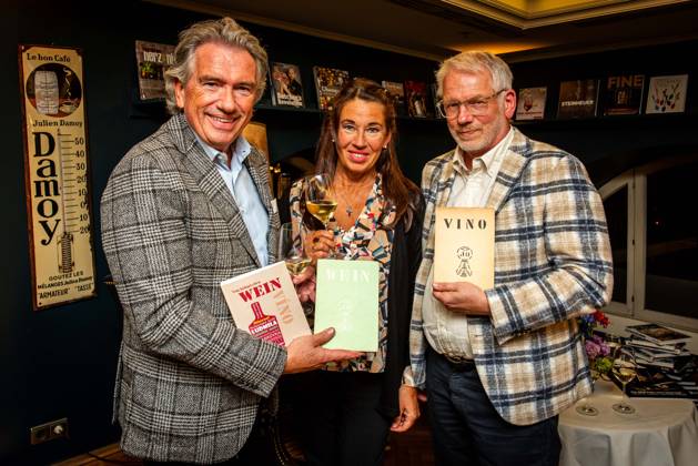 October 9, 2026 xesx Frankfurt am Main, Frankfurt Book Fair 2026, Book Salon at the Frankfurter Hof, featuring (from left) publisher Ralf Frenzel, Petra Rick, and Daniel Deckers ES