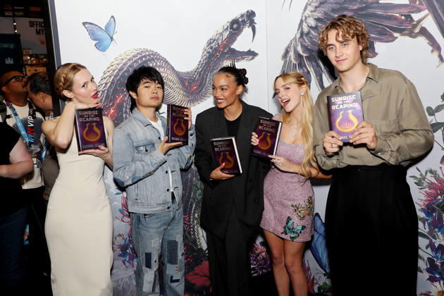 Cast and Fan at signing event at NYCC for The Hunger Games: Sunrise on the Reaping New York Comic Con Activation Featuring: Iris Apatow, Whitney Peak, Joseph Zada, Mckenna Grace and Ben Wang Where: New York, New York, United States When: 09 Oct 2026 Credit: Marion Curtis StarPix for Lionsgate INSTARimages EDITORIAL USE ONLY. NOT FOR USE BY NEWSPAPERS BASED IN THE UK. Copyright: xx instar56081789