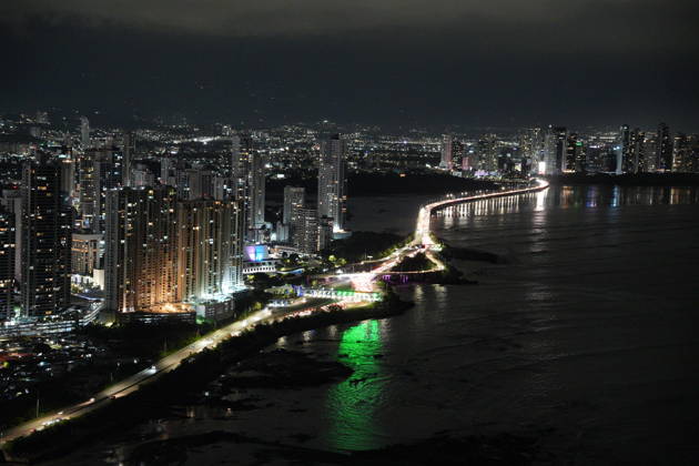 (261010) -- PANAMA CITY, Oct. 10, 2026 -- Heavy traffic is seen after a strong earthquake in Panama City, capital of Panama, Oct. 9, 2026. A powerful earthquake and a series of strong aftershocks rattled Panama on Friday, sending residents into the streets, disrupting water supplies and briefly halting flights as the government mobilized emergency personnel and resources. The University of Panama s Institute of Geosciences measured the initial quake at magnitude 7.2. It struck at 12:56 p.m. local time (1756 GMT) at a depth of 4 kilometers. By 5:30 p.m. local time, more than 40 earthquakes had been recorded, including over a dozen with magnitudes above 5.0. A quake at 3:25 p.m. had a magnitude of 6.9. ) PANAMA-EARTHQUAKE-AFTERMATH LixJiax 