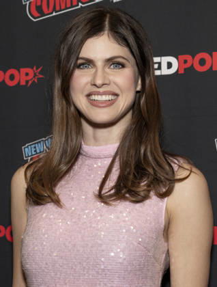 October 9, 2026, New York, New York, USA: ALEXANDRA DADDARIO attends the press room for Anne Riceâ€⠢s Mayfair Witches on AMC Plus during New York Comic Con at Jacob Javits Convention Center in New York. 9 October 2026 New York USA - ZUMAa265 20261009_zep_a265_047 Copyright: xEricxAcquayex