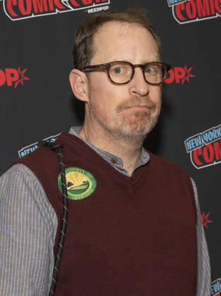 October 9, 2026, New York, New York, USA: SCOTT M. GIMPLE attends the press room for The Walking Dead Daryl Dixon on AMC Plus during New York Comic Con at Jacob Javits Convention Center in New York. 9 October 2026 New York USA - ZUMAa265 20261009_zep_a265_069 Copyright: xEricxAcquayex