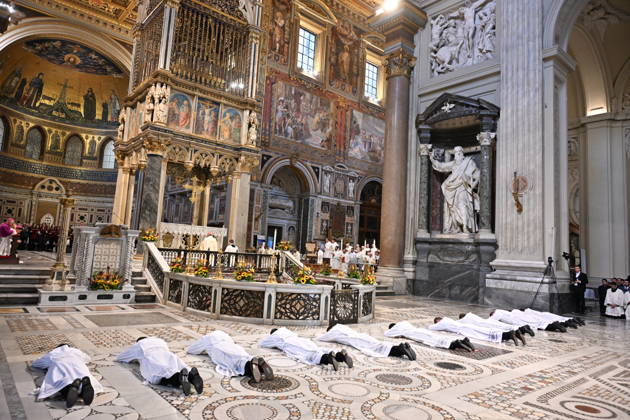 RECORD DATE NOT STATED diaconal_ordination_2026 Italy, Rome, Vatican, 2026 10 10 cardinal Baldo Reina celebrates a Mass forndiaconal ordination at st John Lateran . EDITORIAL USE ONLY - NO BOOKS Copyright: xAlessiaxGiuliani Catholicpressphotox
