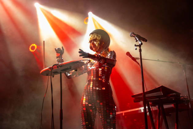 Ora The Molecule live in Oslo, Norway Oslo, Norway. 09th, October 2026. The Norwegian singer and musician Ora The Molecule performs a live concert at Parkteatret in Oslo. Norway, Oslo, Parkteatret  Copyright: xGonzalesxPhoto Per-OttoxOppix