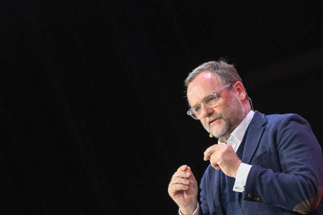 photonews in Linz, October 10, 2026 NEOS General Assembly at Design Center Linz NEOS has chosen Saving Within the System as the theme for the meeting PHOTO: Sepp Schellhorn, State Secretary for Deregulation, NEO