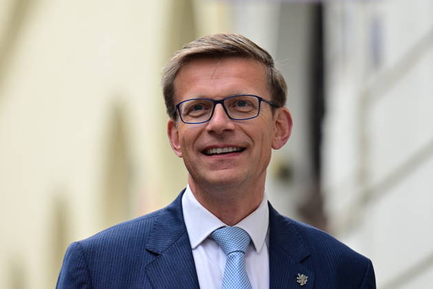 The two-day elections to municipal assemblies ended in the Czech Republic together with the first round of the elections to one-third of the Senate, at 2:00 p.m. on October 10, 2026. On the photo: ODS Chairman Martin Kupka arriving at ODS s central campaign headquarters in Prague. (CTKxPhoto MichalxKamaryt) CTKPhotoP2026101004342  CTKPhotoP2026101004342