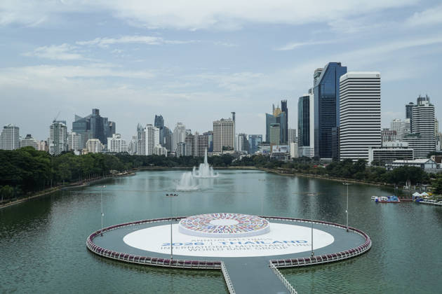 IMF World Bank 2026 Annual Meetings In Bangkok. A circular display bearing the logo of the International Monetary Fund (IMF) and the World Bank Group is shown at the Queen Sirikit National Convention Center in Bangkok, Thailand, on October 10, 2026. Bangkok Bangkok Thailand  Copyright: xAnusakxLaowilasx originalFilename: laowilas-notitle261010_npLdK.jpg