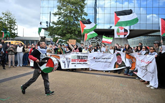 Demonstrators march in Brussels to commemorate Palestinians who lost their lives in Gaza BRUSSELS, BELGIUM - OCTOBER 10: Hundreds of demonstrators gather outside Brussels-Midi railway station before marching toward the Israeli Embassy to commemorate Palestinians who lost their lives in Gaza and call for political measures against Israel, in Brussels, Belgium, on October 10, 2026. Dursun Aydemir Anadolu Brussels Belgium. Editorial use only. Please get in touch for any other usage.  Copyright: x2026xAnadoluxDursunxAydemirx