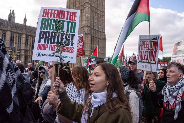 October 10, 2026, London, London, England: The National March for Palestine took place to mark the third anniversary of the start of the war in Gaza. Around ten thousand gathered on The Thames embankment and marched to Parliament Squre. They faced an Israeli counter demonstration of a handfull of protesters. Some arrests were reported by police. London England - ZUMAr169 20261010_zip_r169_028 Copyright: xRodxHarbinsonx