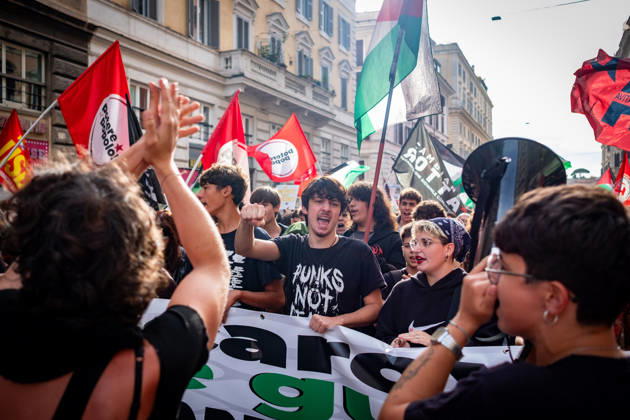 October 10, 2026, Rome, Rm, Italy: Thousands of people take to the streets of the capital to march in solidarity with Gaza and the Palestinians, and to call for the unblocking of humanitarian aid entering the Strip. Rome Italy - ZUMAg256 20261010_znp_g256_012 Copyright: xMarcoxDixGianvitox