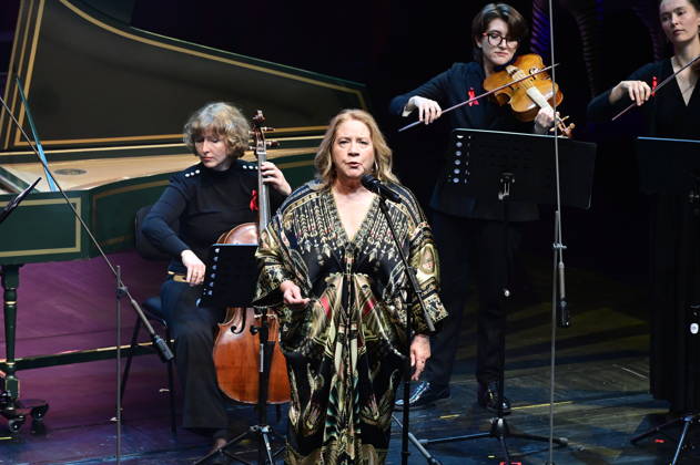 Kathy Kelly and the Dresden Baroque Ensemble camerata musikus s with Milko Kersten at the 18th Hope Gala 2026 at the Schauspielhaus Dresden, October 10, 2026 Copyright: xMatthiasxWehnertx