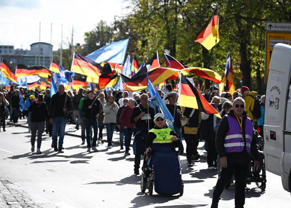 Rally of Projekt M1llion in Berlin BERLIN, GERMANY - OCTOBER 10: People take part in the Projekt M1llion anti-government protest in Berlin, Germany, on October 10, 2026. Volodymyr Sindieiev Anadolu Berlin Germany. Editorial use only. Please get in touch for any other usage.  Copyright: x2026xAnadoluxVolodymyrxSindieievx