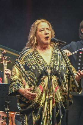 ABB HOPEGALA Cathy Kelly performs on stage at the Hope Gala 2026 at the Schauspielhaus Dresden on October 10, 2026, in Dresden, Saxony, Germany