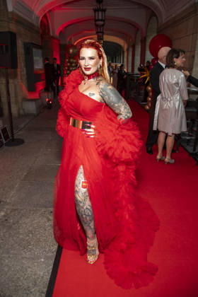 ABB HOPEGALA: Lyn Kuestner walks the red carpet at the 2026 Hope Gala at the Schauspielhaus Dresden on October 10, 2026, in Dresden, Saxony, Germany