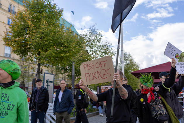 October 10, 2026, Berlin, Berlin, Germany: Demonstrators gather in Berlin for the Project M1llion rally against the German government. Participants take to the streets to voice their opposition to government policies, displaying banners and expressing their political demands. The demonstration brings together people seeking to make their concerns heard and draw public attention to their criticism of the country s political leadership. Berlin Germany  - ZUMAc291 20261010_zip_c291_014 Copyright: xMariaxCastrox