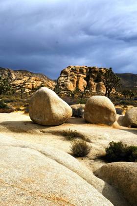 October 10, 2026, Joshua Tree, California, USA: Storm clouds fill the sky over the rocks and trees of Joshua Tree National Park. Tropical Storm Rachel is expected to bring heavy rain, flash flooding and strong winds to portions of Southern California, including the High Desert. The bulk of the storm is expected late Saturday through Tuesday. Joshua Tree USA - ZUMAr19_ 20261010_zap_r19_008 Copyright: xRuaridhxStewartx