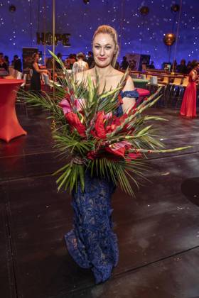 ABB HOPE GALA Ruth Moschner, host, holding a bouquet of flowers at the Hope Gala 2026 party at the Schauspielhaus Dresden on October 10, 2026, in Dresden, Saxony, Germany