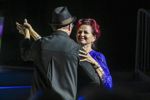 ABB HOPE GALA: Jan Josef Liefers dances with Viola Klein; singing performance on stage at the Hope Gala 2026 at the Schauspielhaus Dresden on October 10, 2026, in Dresden, Saxony, Germany