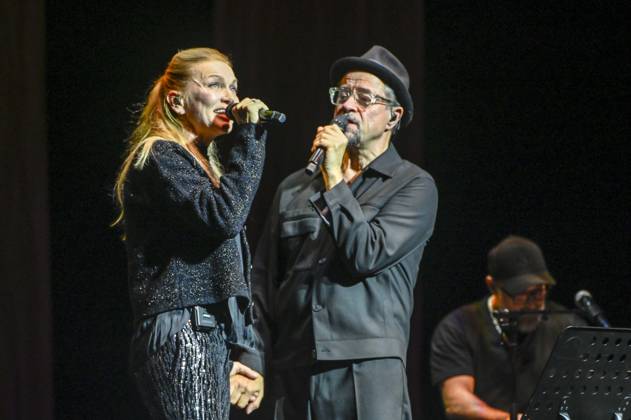 ABB HOPE GALA: Anna Loos and Jan Josef Liefers Perform a Duet on Stage at the Hope Gala 2026 at the Schauspielhaus Dresden on October 10, 2026, in Dresden, Saxony, Germany
