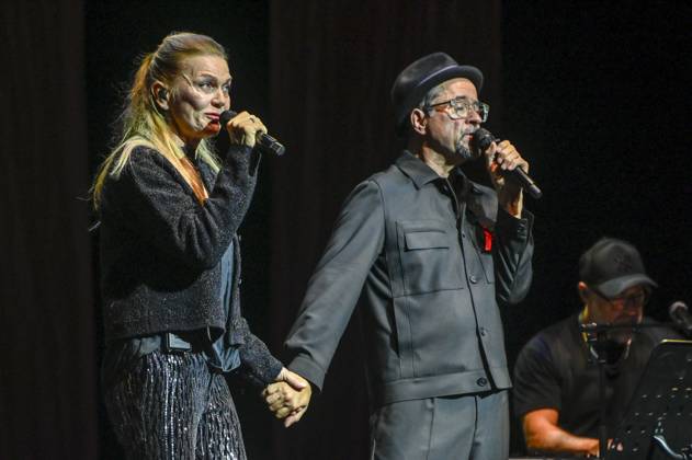ABB HOPE GALA: Anna Loos and Jan Josef Liefers Perform a Duet on Stage at the Hope Gala 2026 at the Schauspielhaus Dresden on October 10, 2026, in Dresden, Saxony, Germany