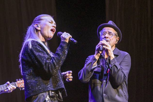 ABB HOPE GALA: Anna Loos and Jan Josef Liefers Perform a Duet on Stage at the Hope Gala 2026 at the Schauspielhaus Dresden on October 10, 2026, in Dresden, Saxony, Germany