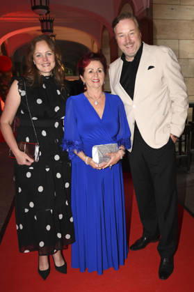 Lidija Grossmann, Viola Klein, and Stephan Grossmann at the 18th Hope Gala 2026 at the Schauspielhaus Dresden, October 10, 2026 Foto:xM.xFischerx xFuturexImagex hope_6012