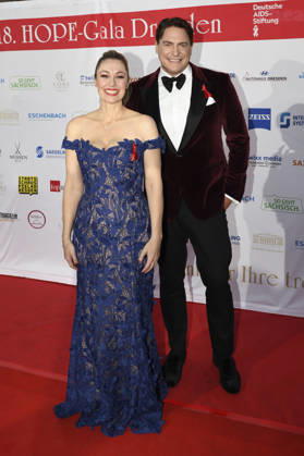 Ruth Moschner and Benjamin Bieneck at the 18 Hope Gala 2026 at the Schauspielhaus Dresden, October 10, 2026 Foto:xM.xFischerx xFuturexImagex hope_6072