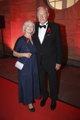 Eduard Geyer with his wife, Angelika Geyer, at the 18 Hope Gala 2026 at the Schauspielhaus Dresden, October 10, 2026 Foto:xM.xFischerx xFuturexImagex hope_6081