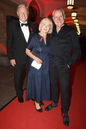 Eduard Geyer, Angelika Geyer, and Dirk Michaelis at the 18th Hope Gala 2026 at the Schauspielhaus Dresden, October 10, 2026 Foto:xM.xFischerx xFuturexImagex hope_6083