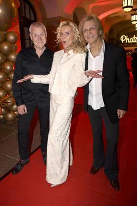 Dirk Michaelis, Victoria Herrmann, and Ritchie Barton at the 18 Hope Gala 2026 at the Schauspielhaus Dresden, October 10, 2026 Foto:xM.xFischerx xFuturexImagex hope_6089