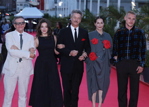 The Jury: Ben Hardy, Zoe Adjani, Stephen Wooley, Amira Casar, and Thibault de Montalembert on the red carpet at the closing ceremony of the 37th Dinard British and Irish Film Festival on October 10, 2026, in Dinard. Denis Guignebourg, Bestimage. Red carpet and closing ceremony of the 37th Dinard British and Irish Film Festival, October 10, 2026, Dinard, France Copyright: xDenisxGuignebourgx xBestimagexDenisxGuignebourgx xBestimagex