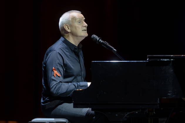 Performance by singer Dirk Michaelis during the 18th HOPE Gala at the Schauspielhaus Dresden. The HOPE Gala Dresden is a charity event that supports the HOPE Cape Town children’s project in South Africa in its efforts to promote the health, development, and education of children and young adults in the townships around Cape Town.