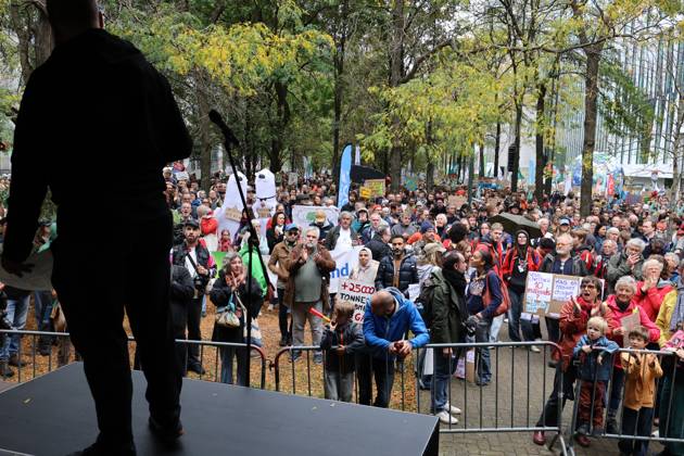 This image shows the Climate March 2026, organized by the Climate Coalition, in Brussels, on Sunday 11 October 2026. The Climate Coalition demands the federal and regional governments to stop subsidizing polluting industrial activities in Belgium and levy higher taxes on these companies.  NICOLASxMAETERLINCK 189444426