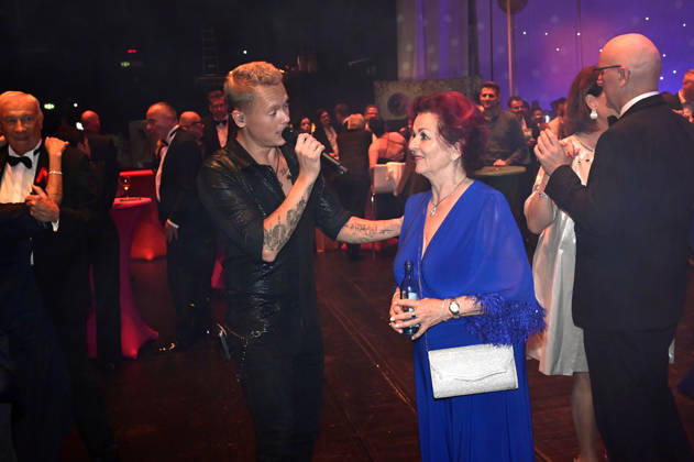 Milan Devinne and Viola Klein at the 18 Hope Gala 2026 at the Schauspielhaus Dresden, October 10, 2026 Foto:xM.xWehnertx xFuturexImagex hope_6232