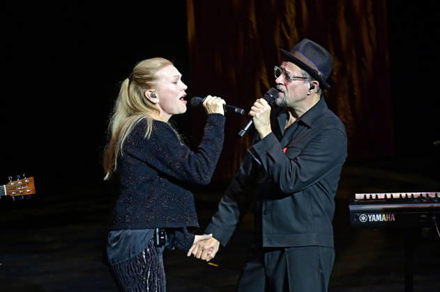 Anna Loos with her husband Jan Josef Liefers at the 18th Hope Gala 2026 at the Schauspielhaus Dresden, October 10, 2026 Foto:xM.xWehnertx xFuturexImagex hope_6243