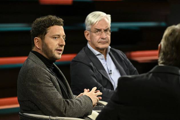 Talk show hosted by Markus Lanz, ZDF 10:26, featuring Felix Banaszak, Mathias Middelberg, and Markus Lanz (from left to right) on October 7, 2026, on *Markus Lanz*, ZDF TV, talk show, Germany, German, G